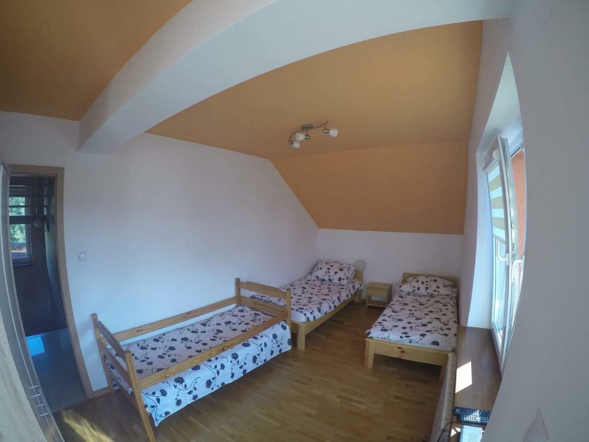 Noclegi U Gosi Ustrzyki Dolne Exteriör bild